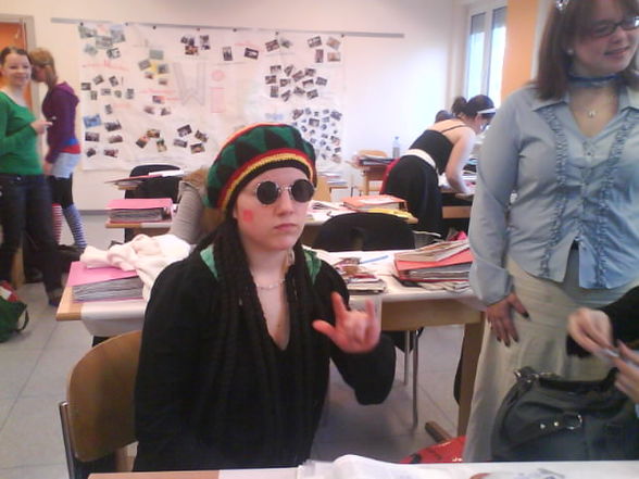 Fasching in da Schul - 