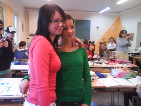 Fasching in da Schul - 