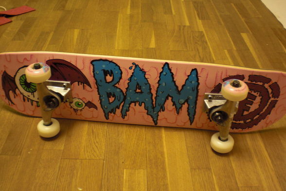 my new skateboad  - 