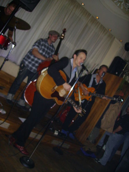 Chris Aron & Band  - 