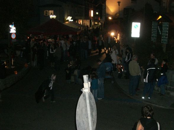 halloween im markt cafe ! coole  party ! - 