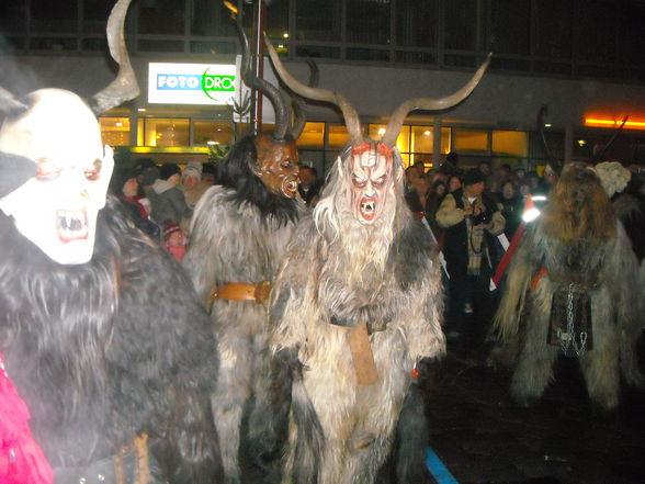 Krampus und Perchtenläufe - 