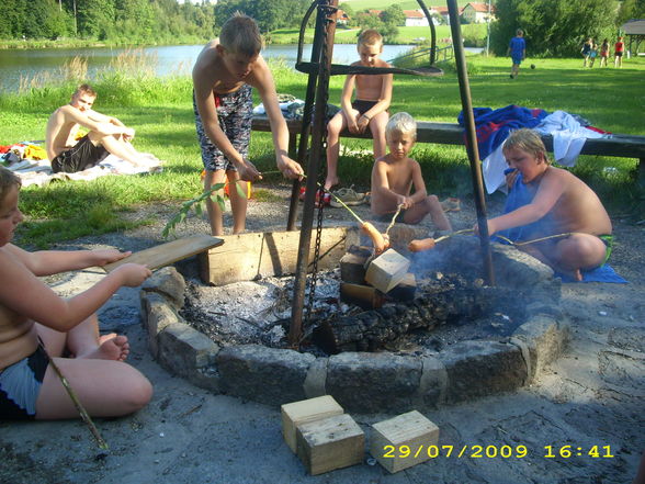 grillen am Stausee - 