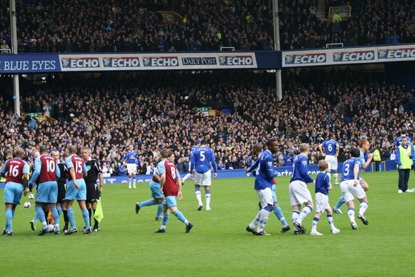 --_GudisOn ParK_EvertOn_vs_Aston Villa-- - 