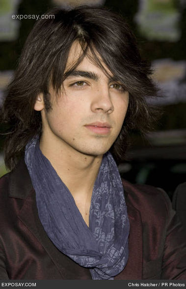 Joe Jonas - 