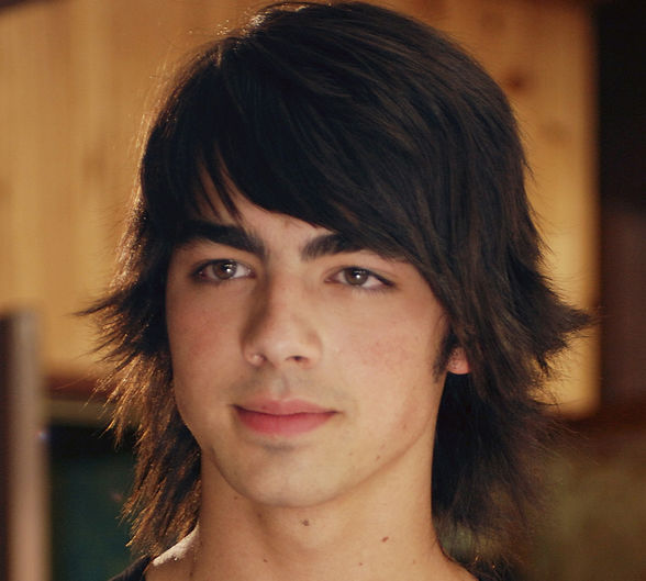 Joe Jonas - 