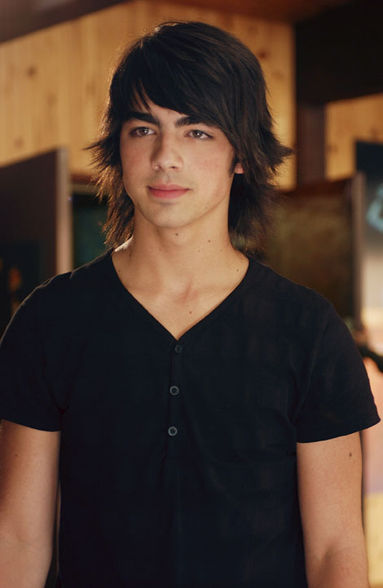 Joe Jonas - 