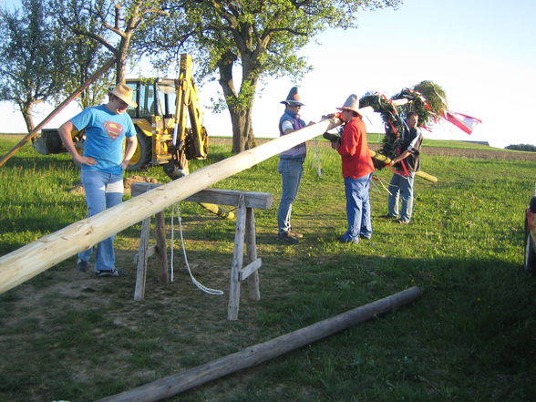 Maibaumaufstellen 2007 - 