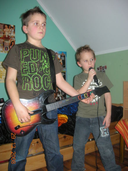 guitar hero - 