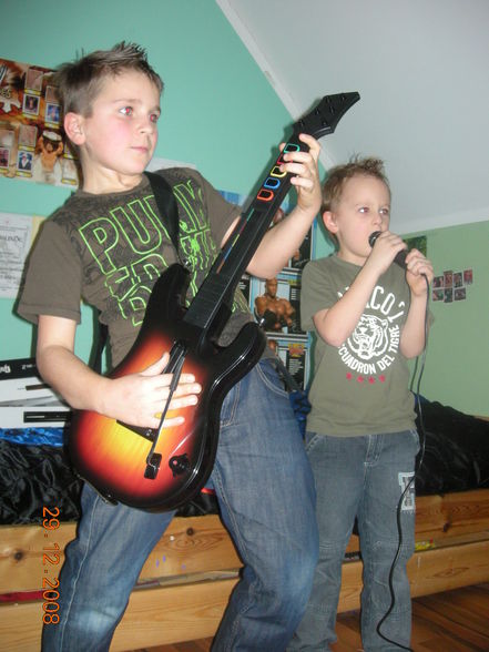 guitar hero - 