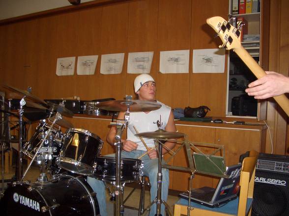 Musi, my Band, just playing drums - 