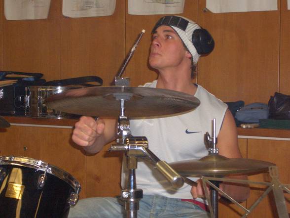 Musi, my Band, just playing drums - 