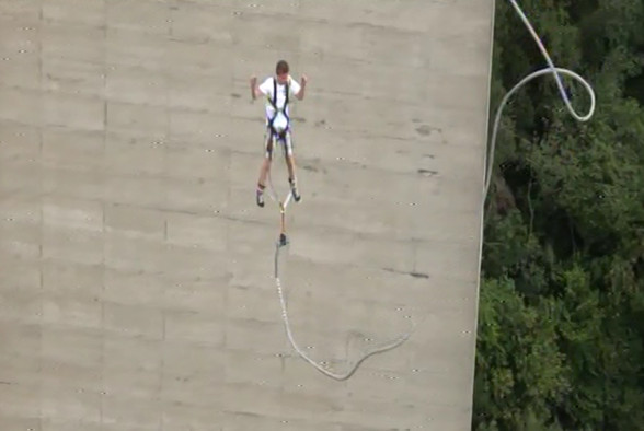 Bungy Jumping - Europabrücke - 