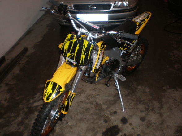 Dirt Bike - 