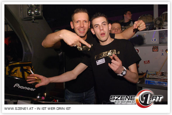 SZENE1-JUNGLE-PARTY - 