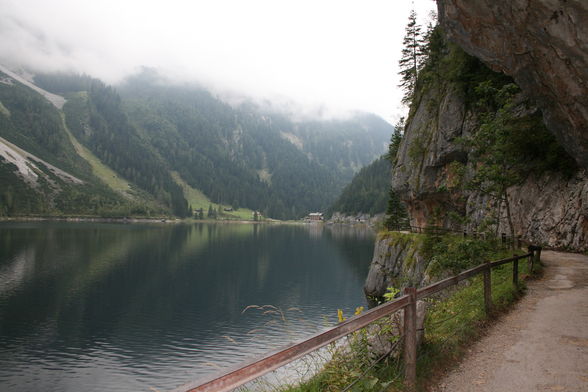 Wandern in Gosau (Vorderer Gosausee) - 