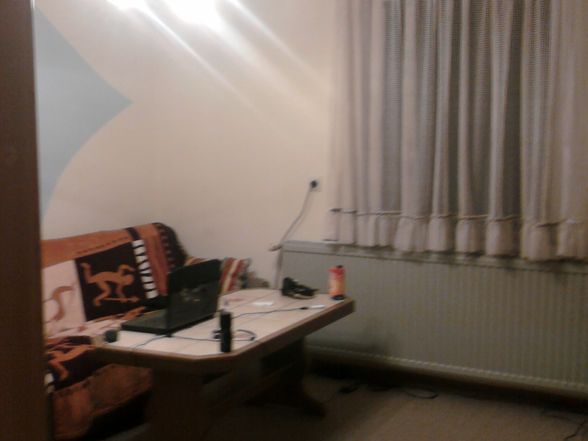 Mein Zimmer und mein Leptop - 