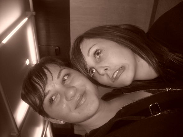 PariiiS °° - 