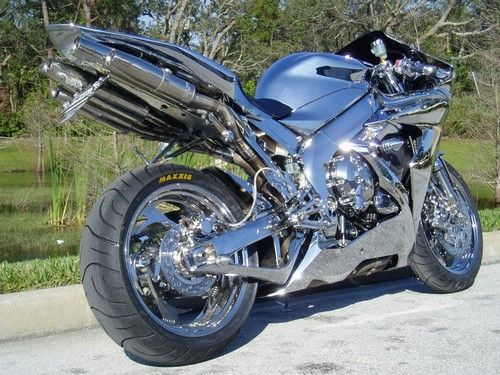 Yamaha R6 - 