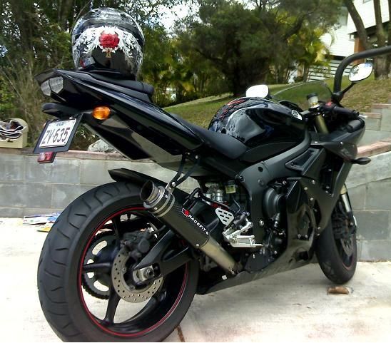 Yamaha R6 - 