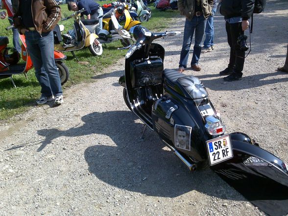 Vespa Worldrekord Haag 2009 - 