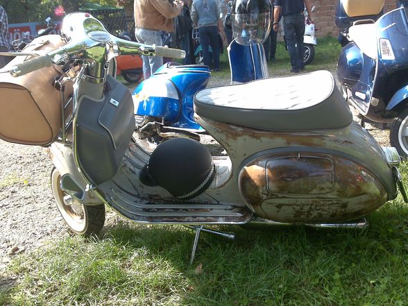 Vespa Worldrekord Haag 2009 - 