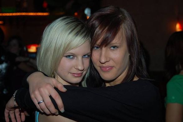 Mee bLond [and friends] > old - 