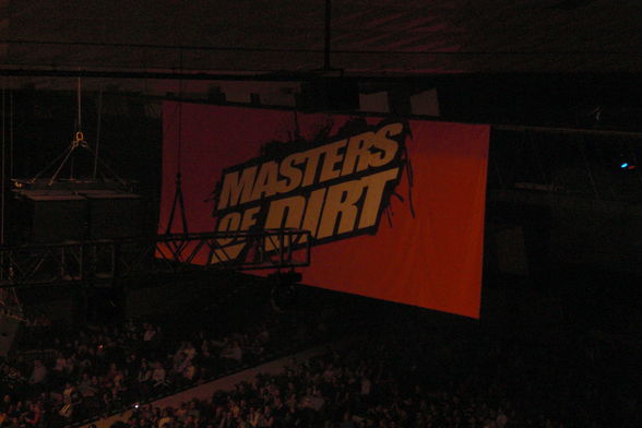 Masters of dirt  - 