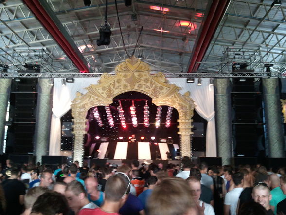 Q-Base 2010 - 