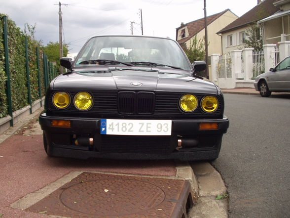 Bmw E30 - 