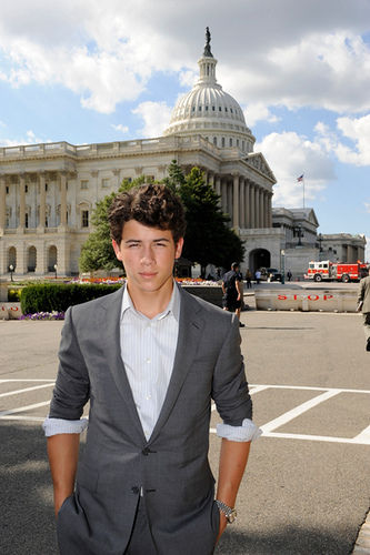 NICK JONAS - 