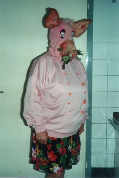 unsere Oma im Faschingsfieber *gg* - 