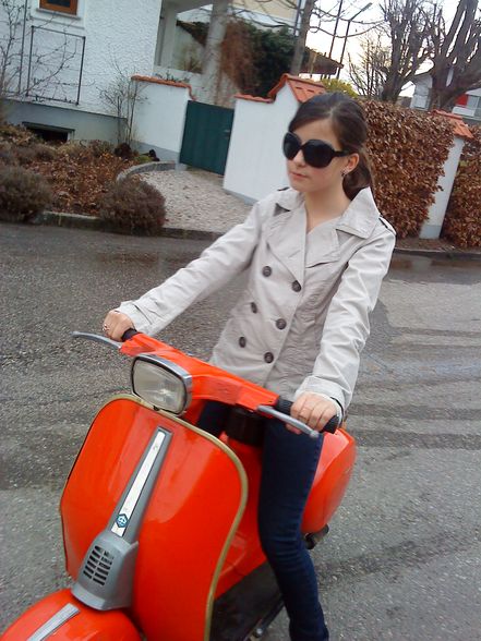 Ich und bERNII mit da "old  Vespa - 