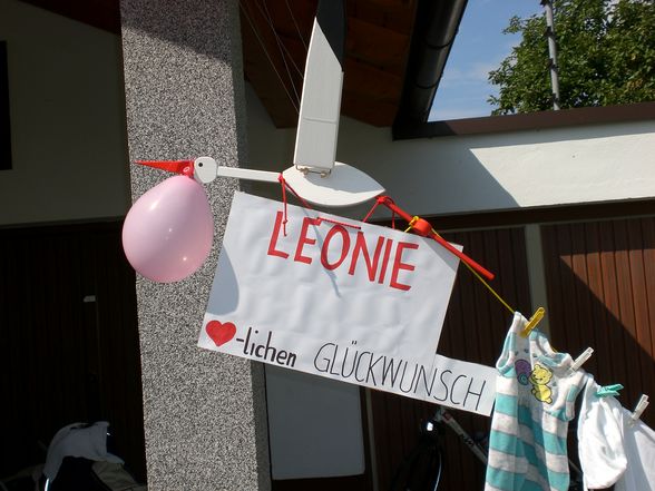 Leonie - 