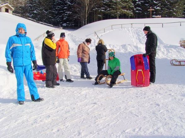 Schlitengaudi auf der Hochsteinalm - 