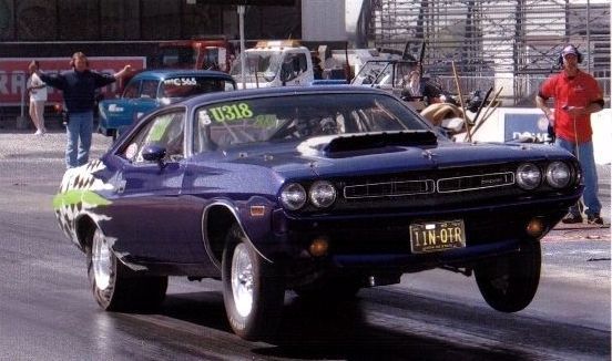 Dodge Challenger - 