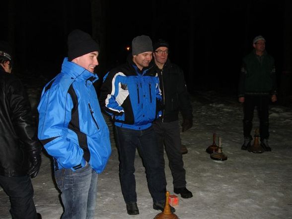 Eisstockschießen in Kirchschlag - 