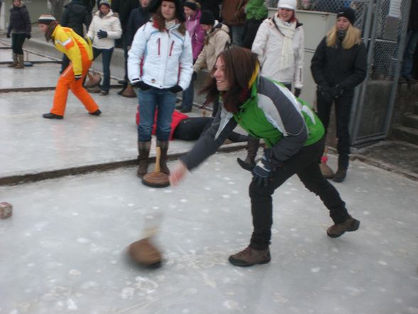 Eisstockschießen - 