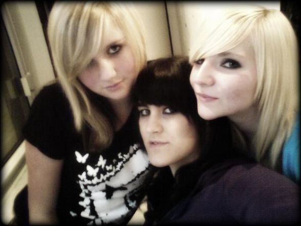 Friendz & me.. - 