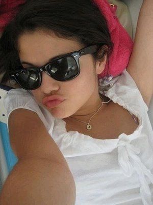 Selina Gomez - 