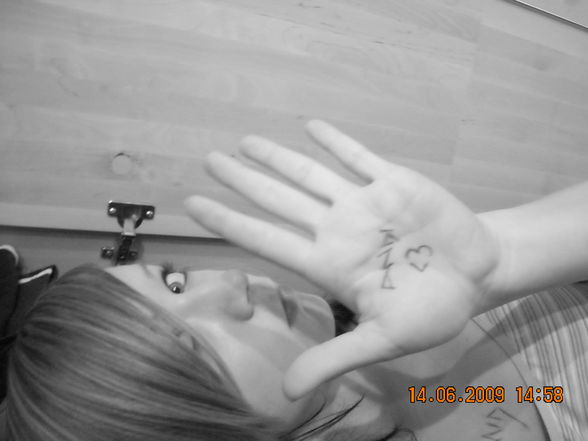 Me New... - 