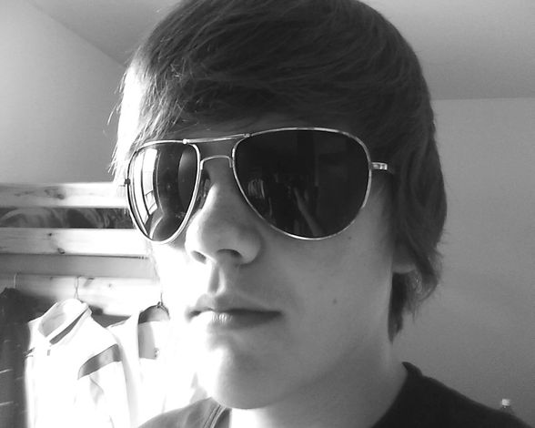 me & my sunglasses.. xD - 