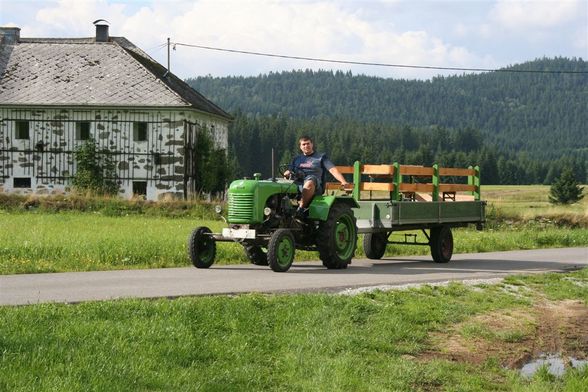 Unterwegs mit dem Traktor - 