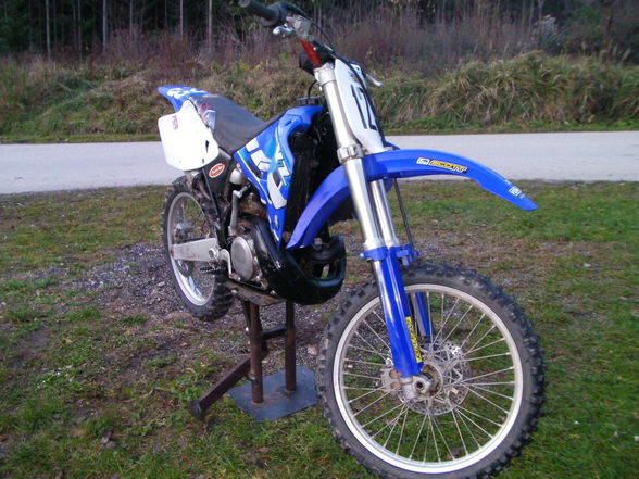 die vierte yamaha yz 250 - 