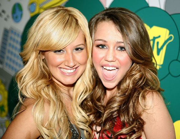 ashley tisdale - 