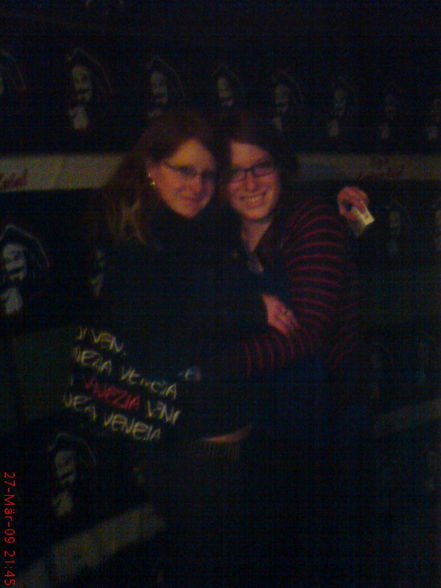 True Friiends extrawagant iimportant - 