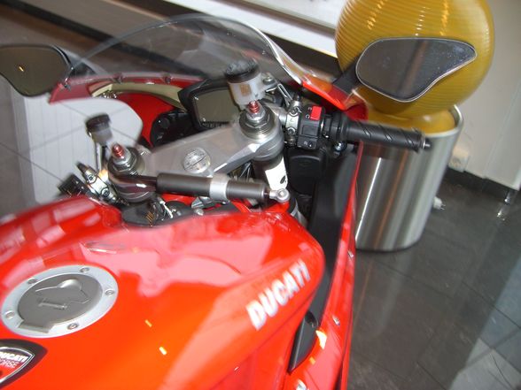 Neue Ducati - 