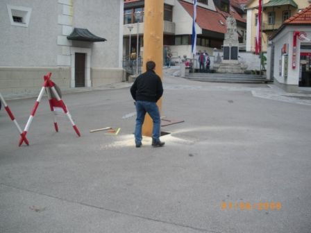 Maibaum umschneiden 09 - 