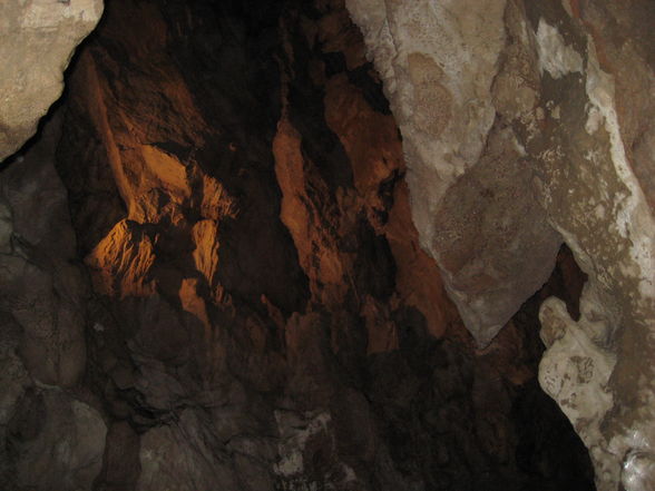 Höhle - 