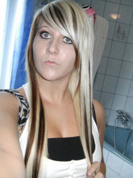 bLonD..?! - 